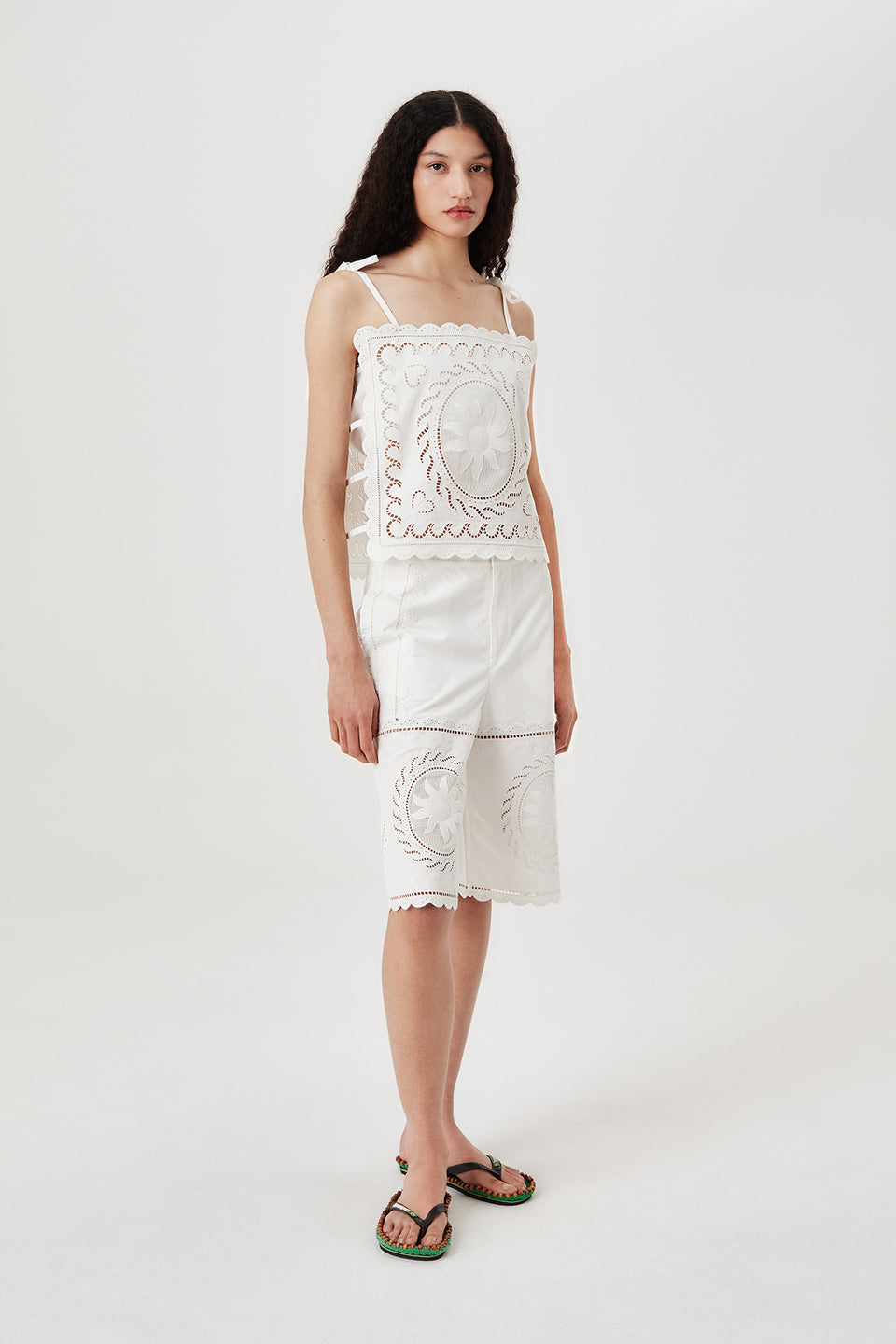 Bermuda en broderie anglaise