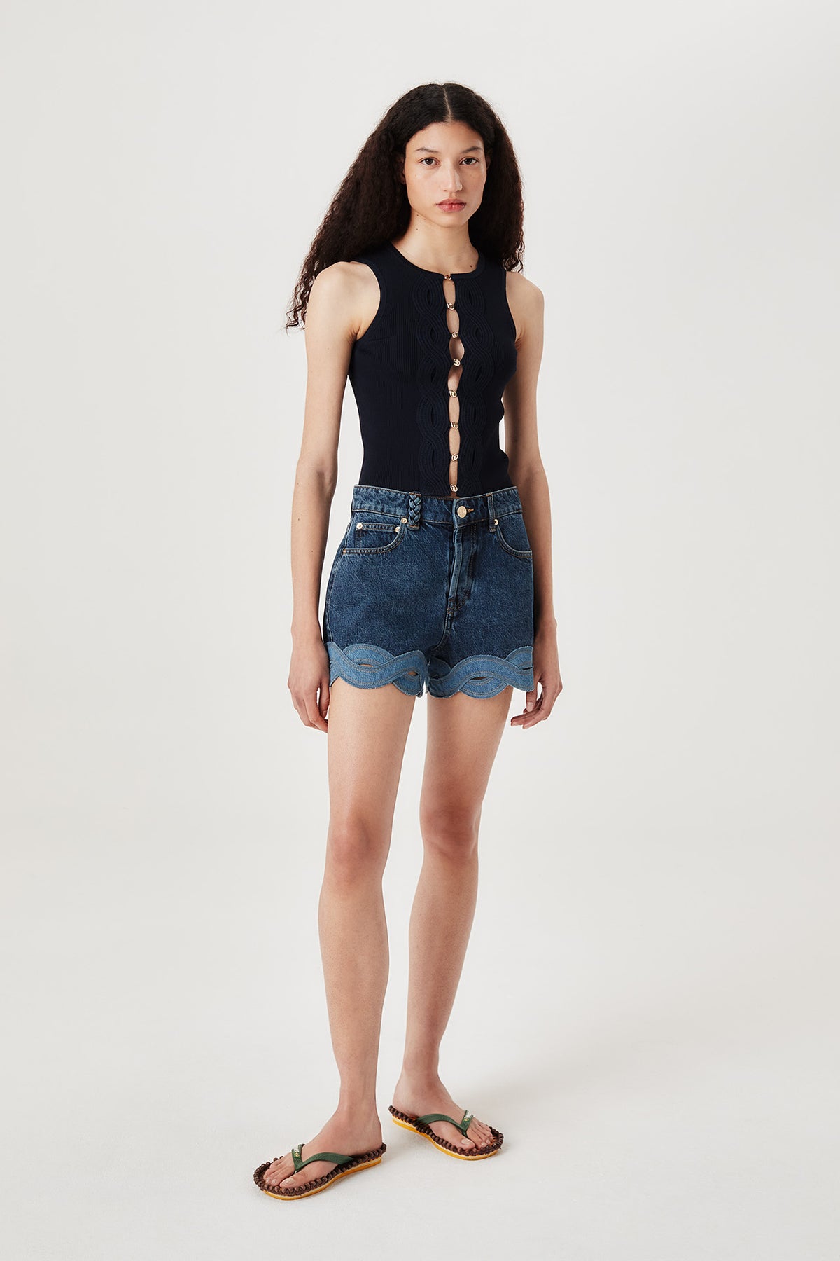 Short à tresse contrastée