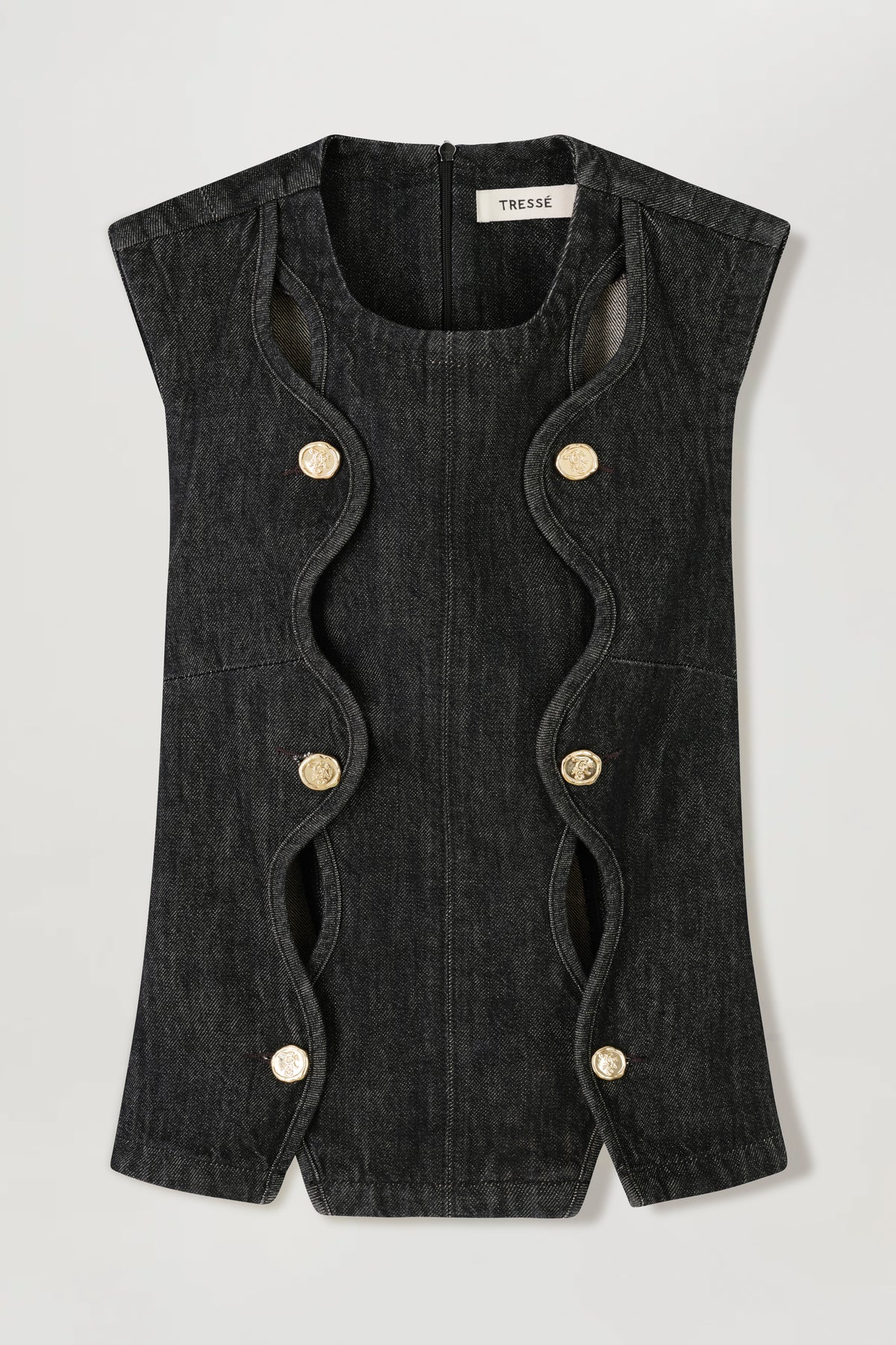 Vest with wave button tab