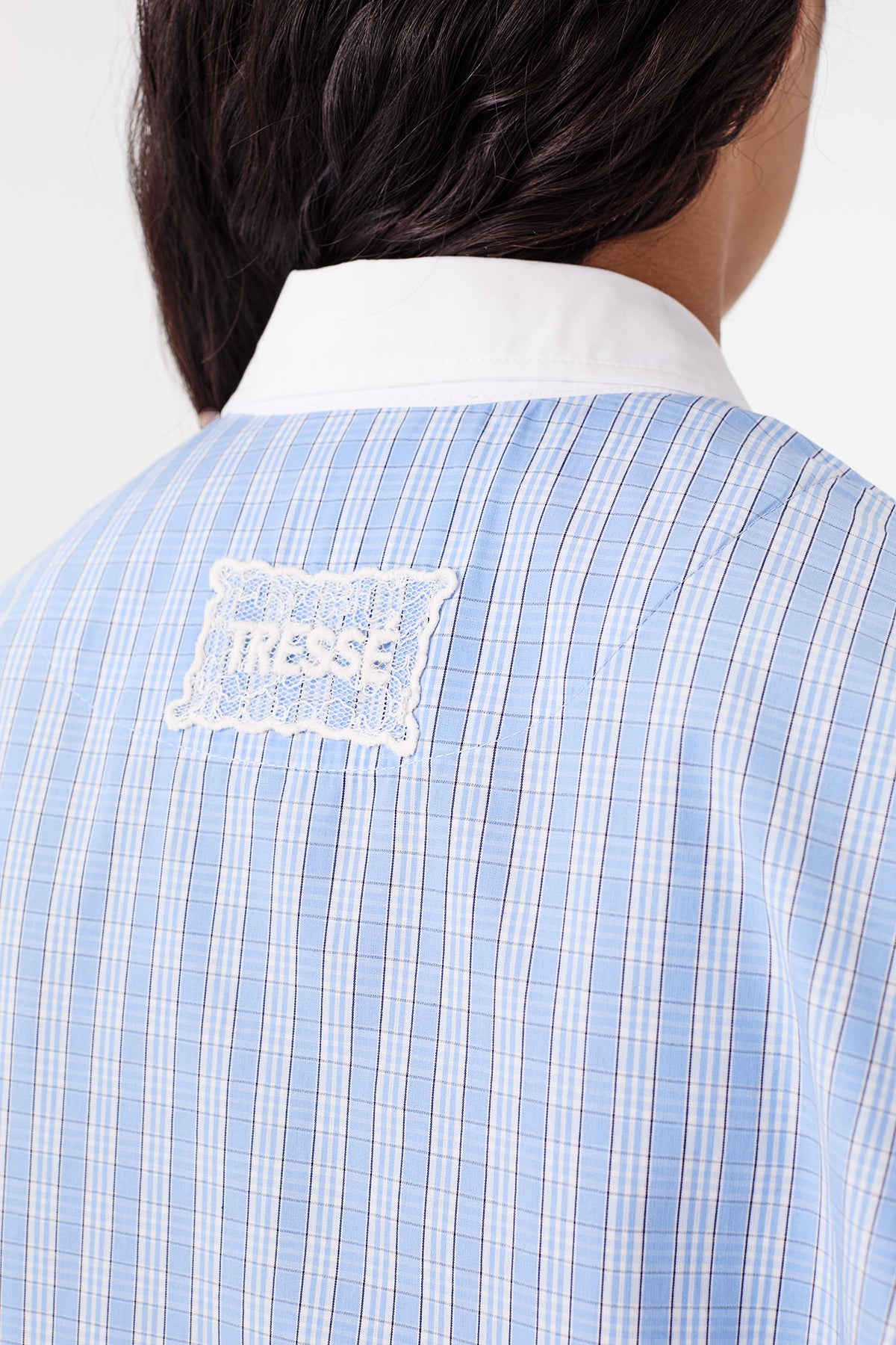 Shirt with pleated cuffs