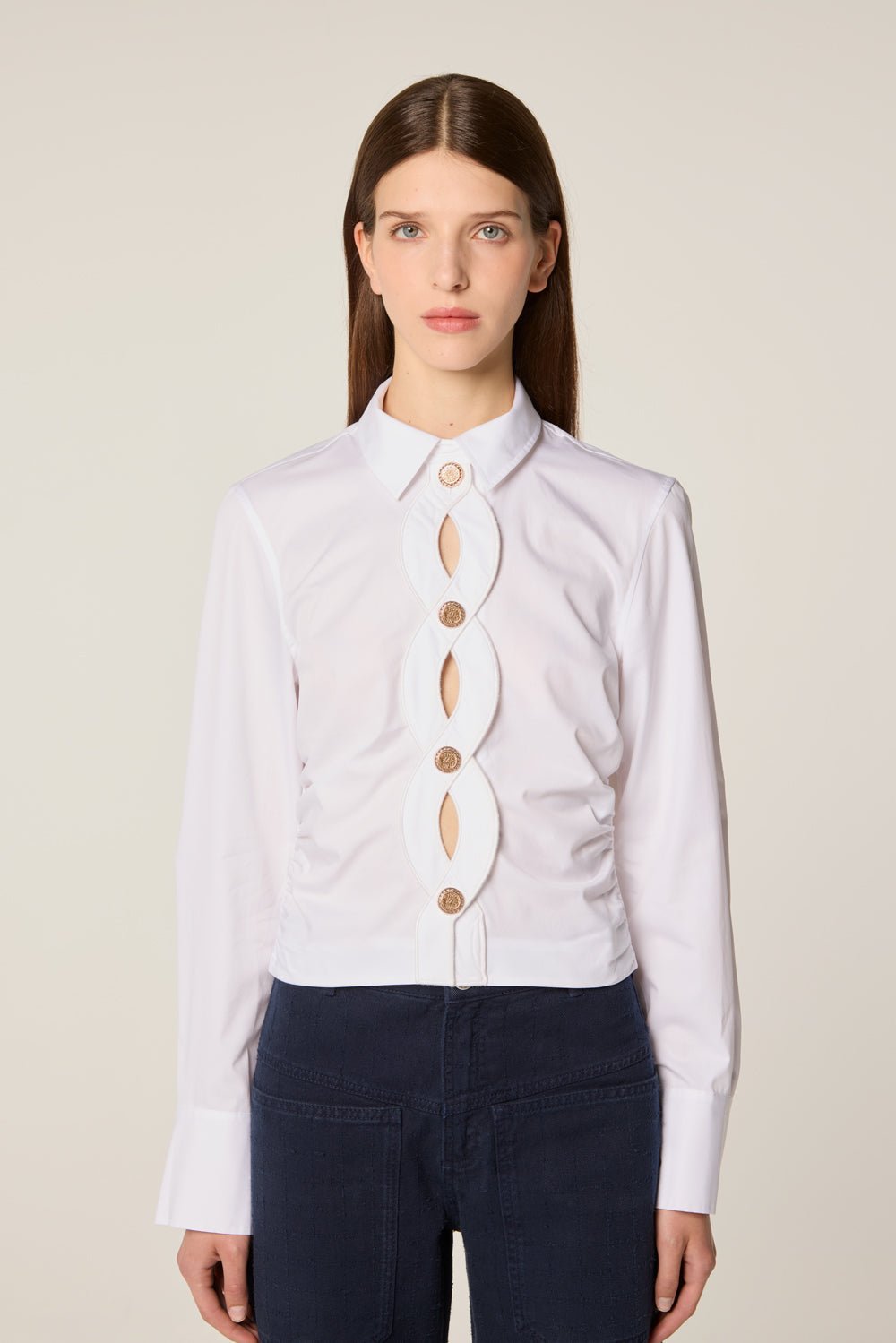 Cropped shirt with braided detail opening