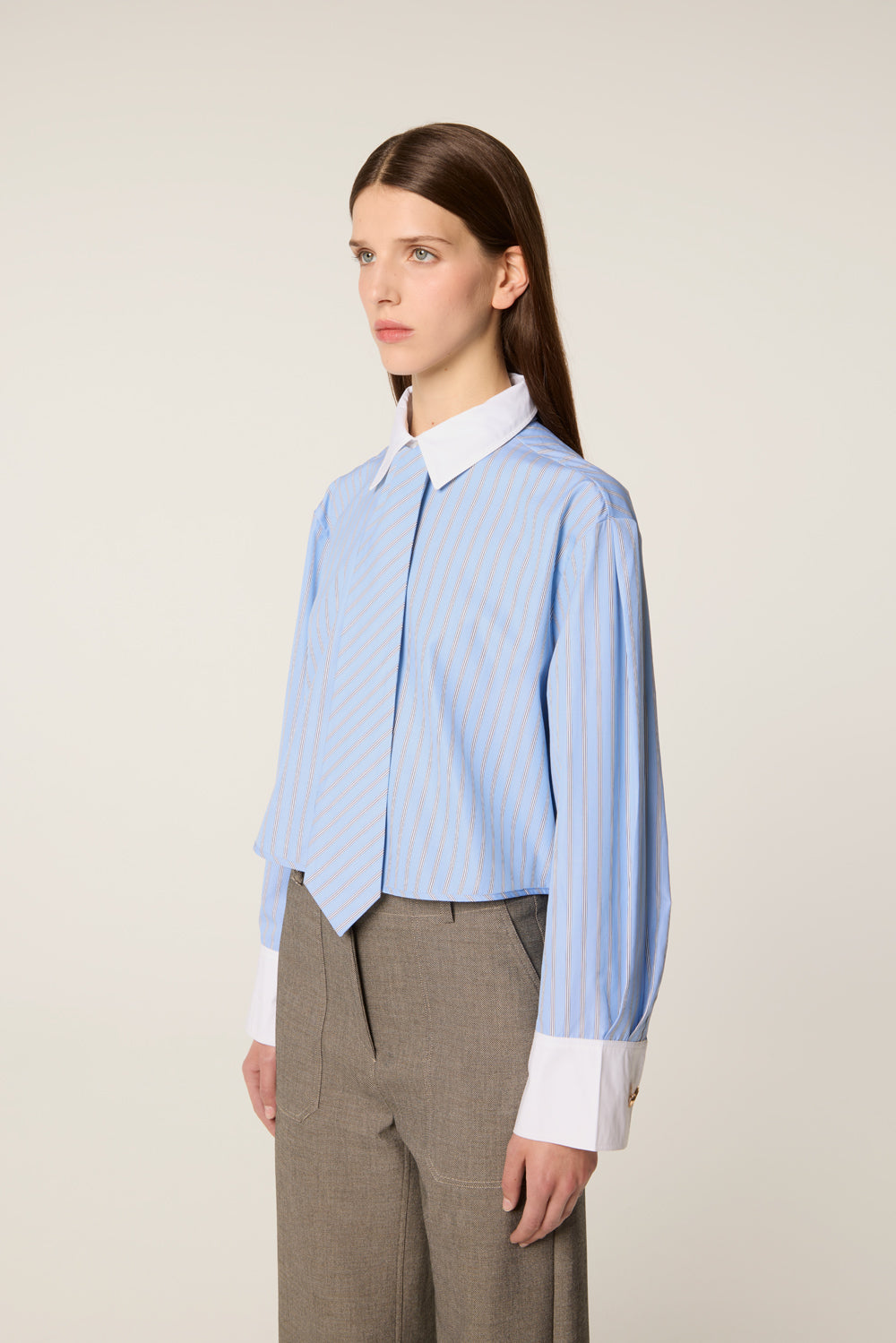 Chemise courte à cravate
