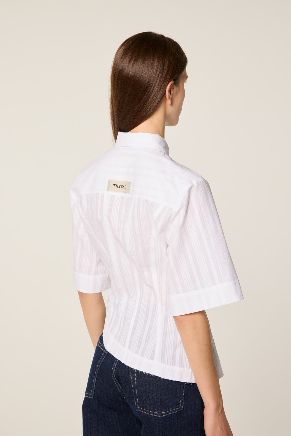 Chemise à découpe asymétrique