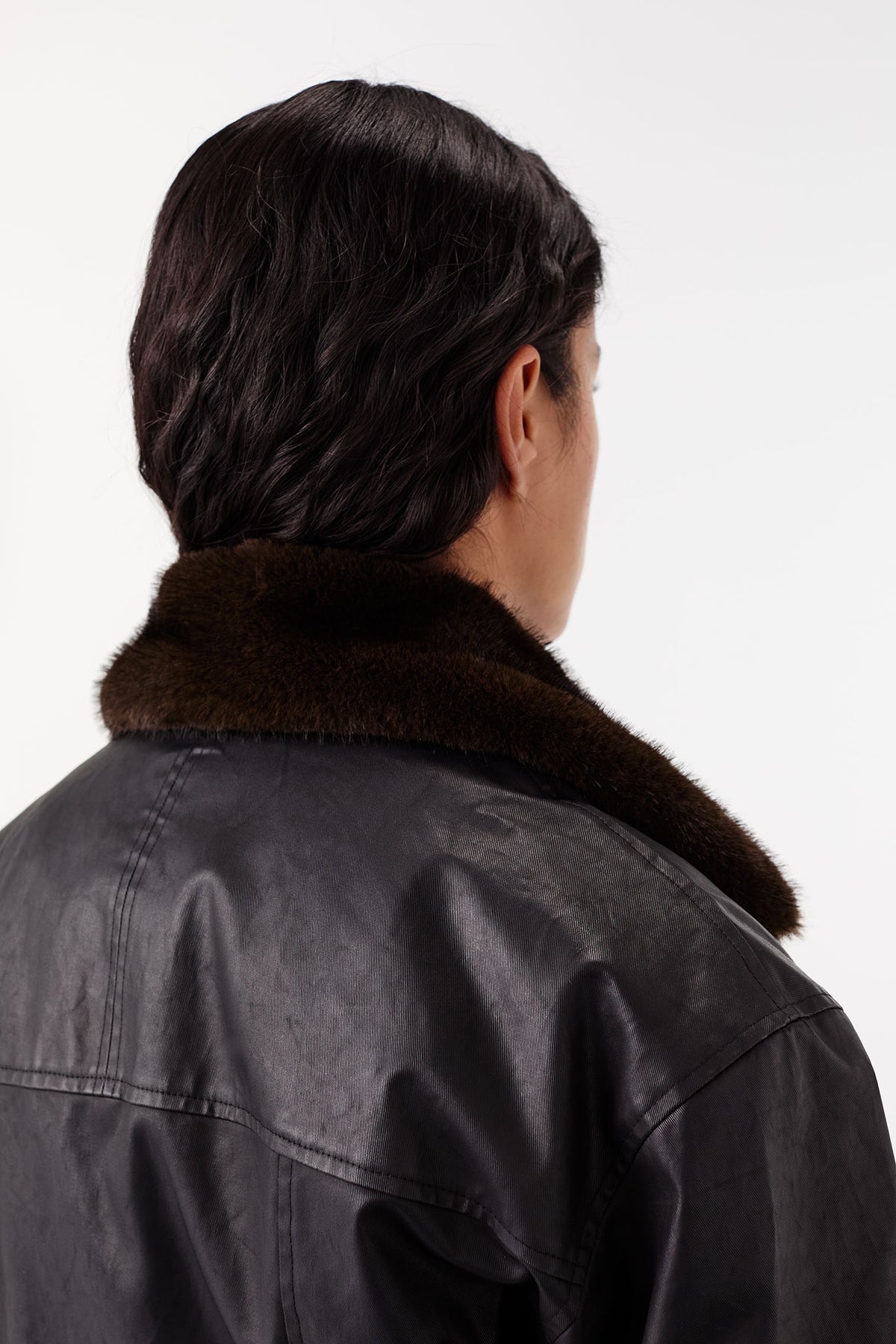 Waxed canvas jacket with fur collar