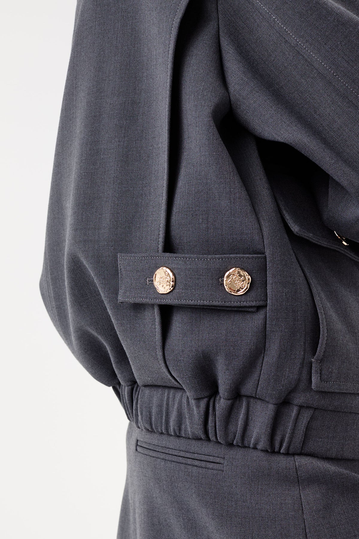 Jacket with back gusset