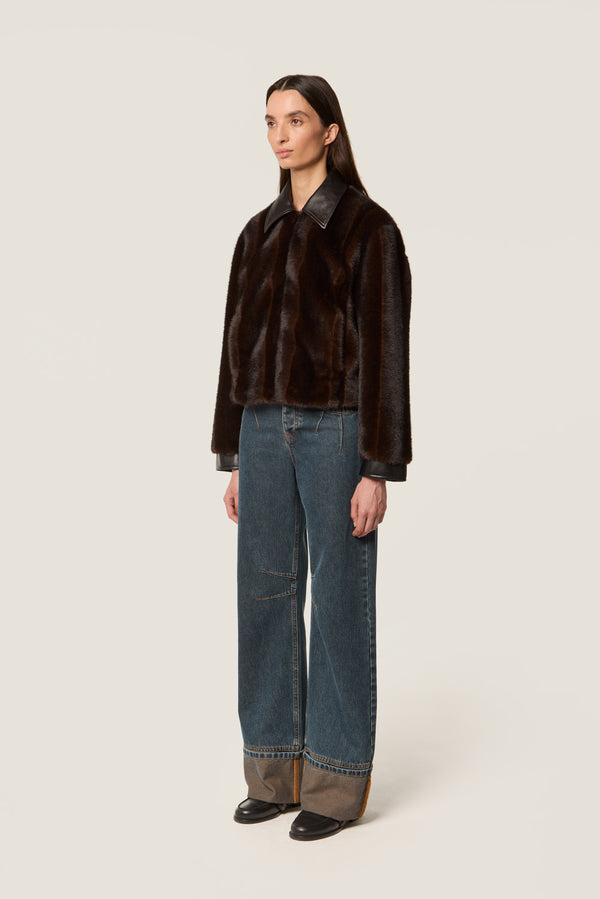 Fur with leather collar