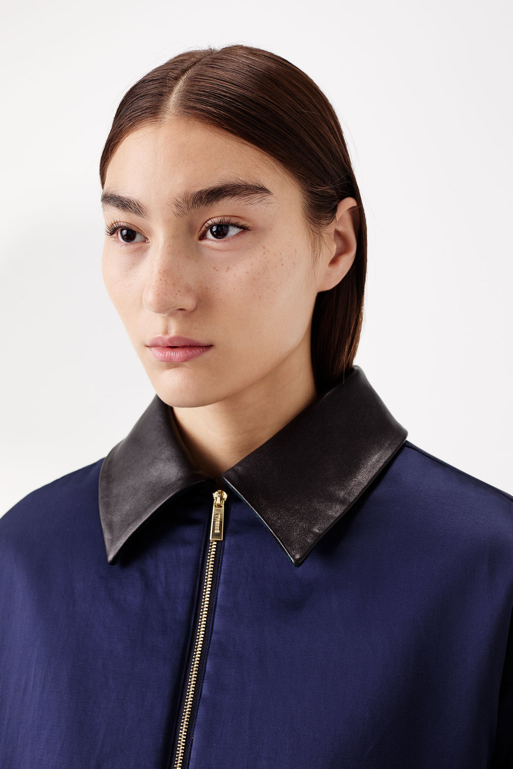 Satin jacket with a leather collar