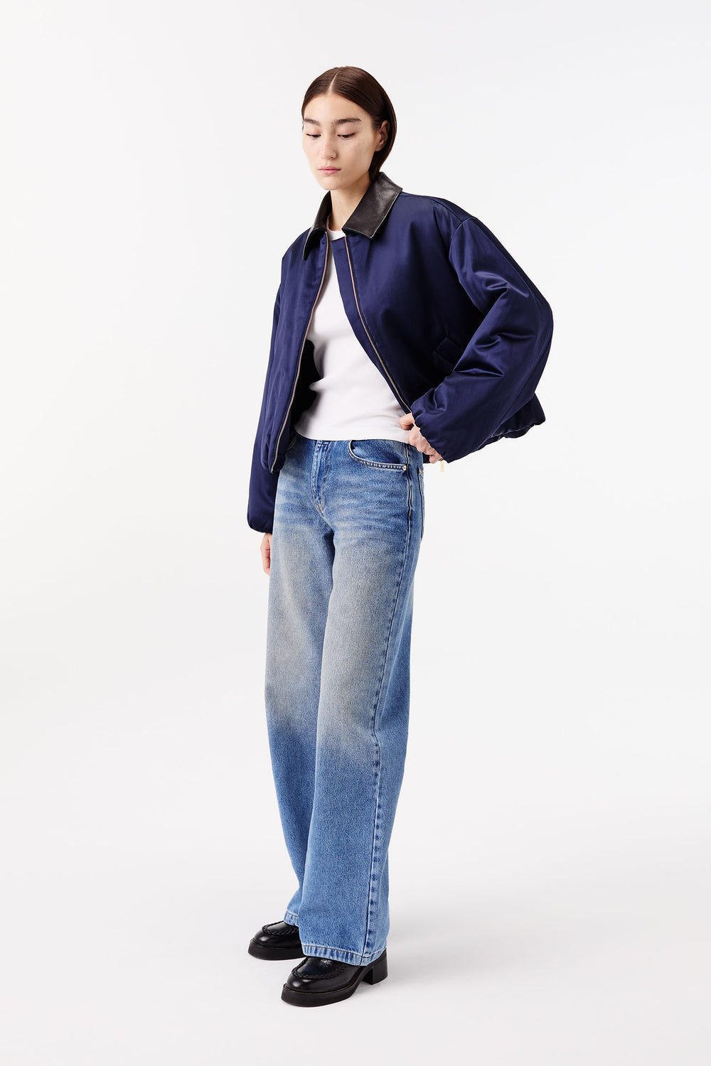 Satin jacket with a leather collar