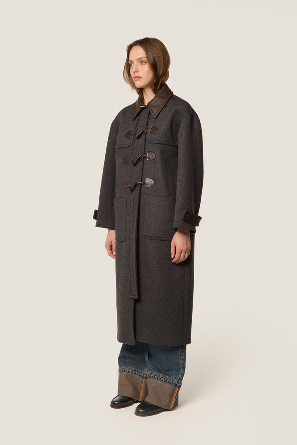 Duffle coat with leather collar