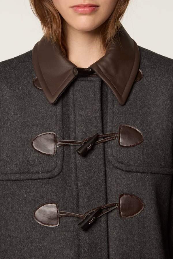 Duffle coat with leather collar