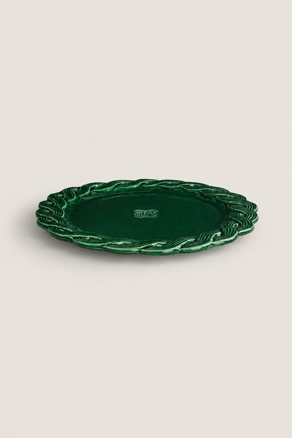 Dinner plate with braided edges