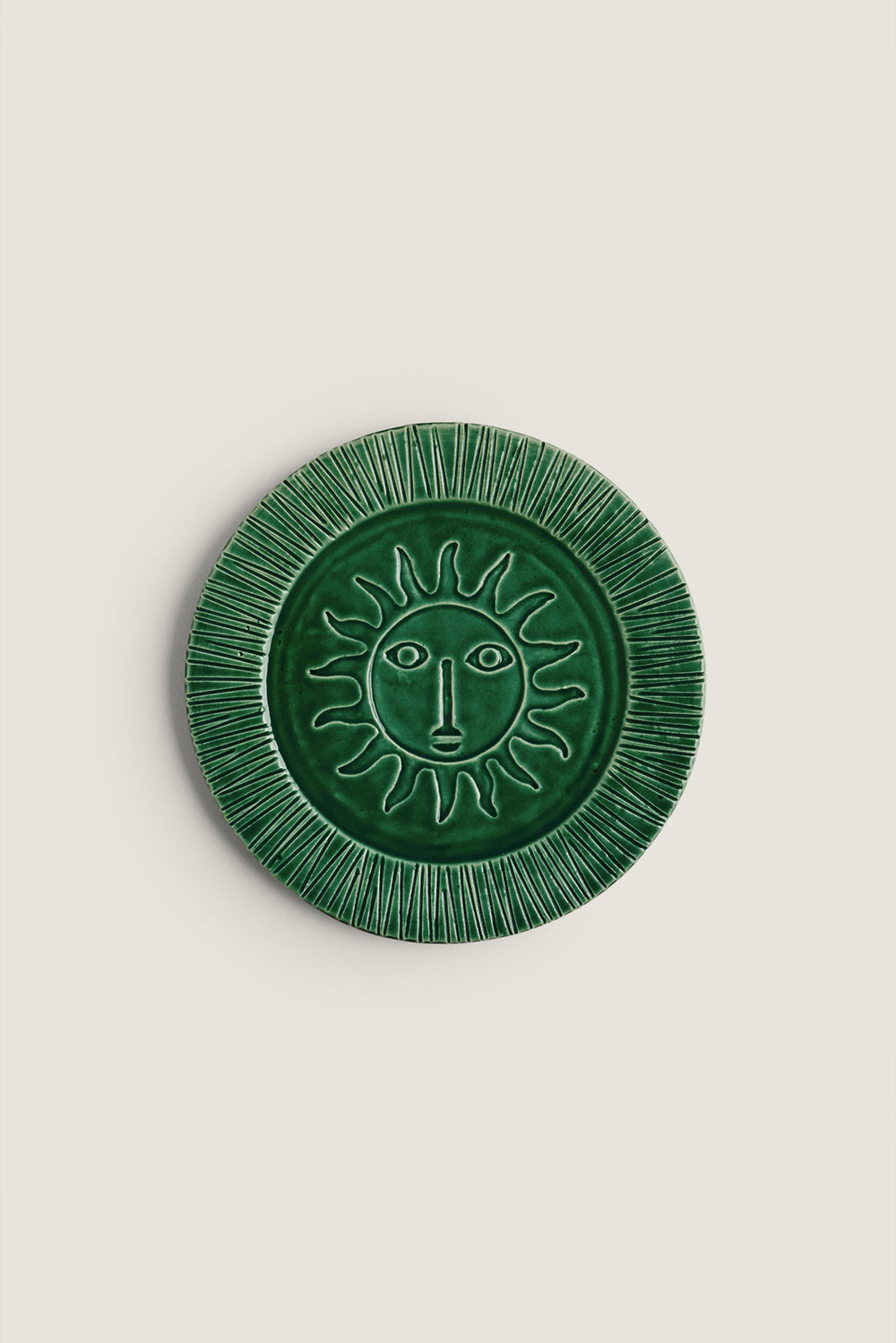 Dessert plate with sun pattern