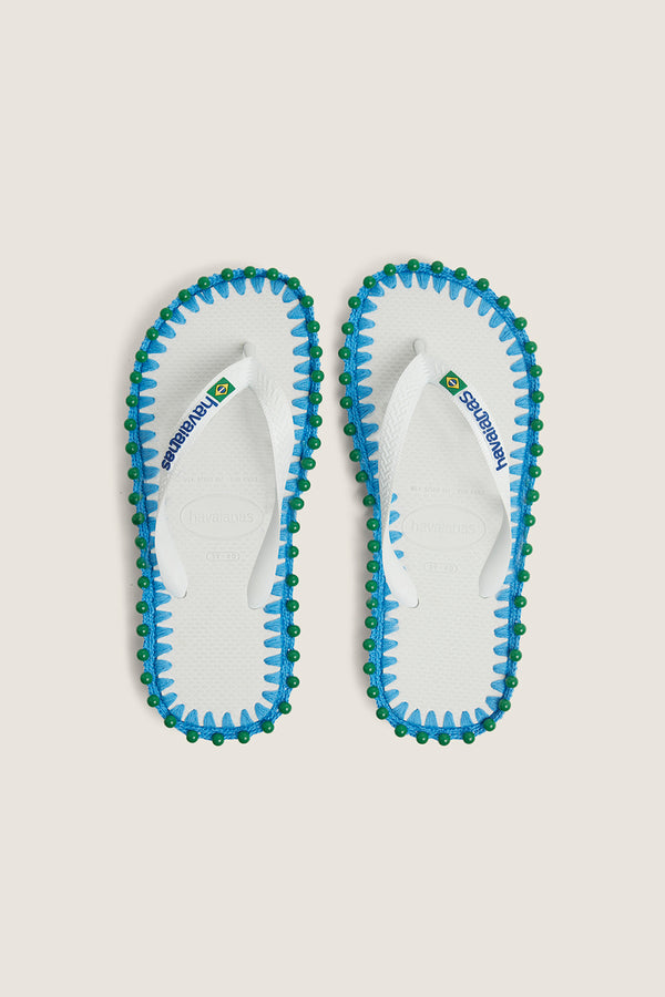Sandales customisées en crochet et perles brodées à la main