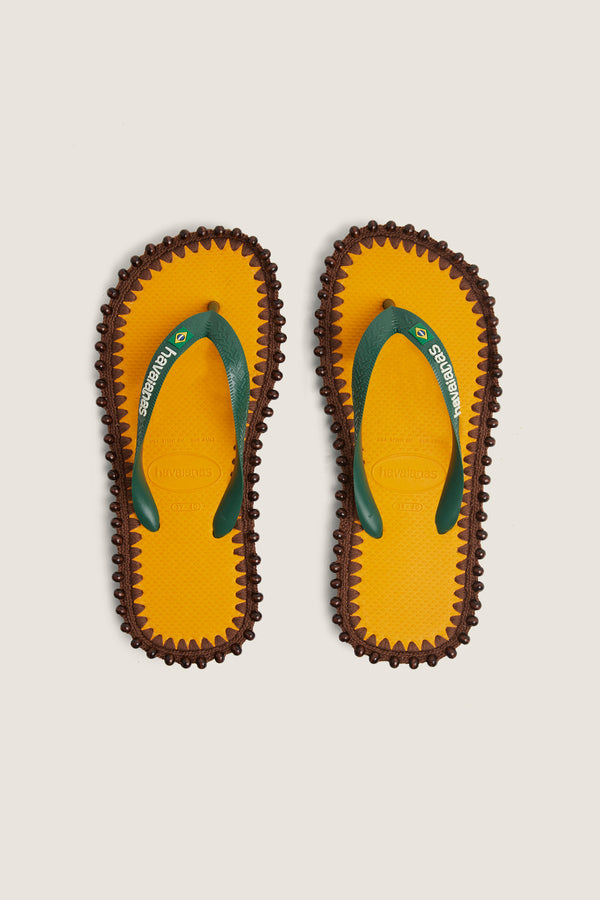 Sandales customisées en crochet et perles brodées à la main