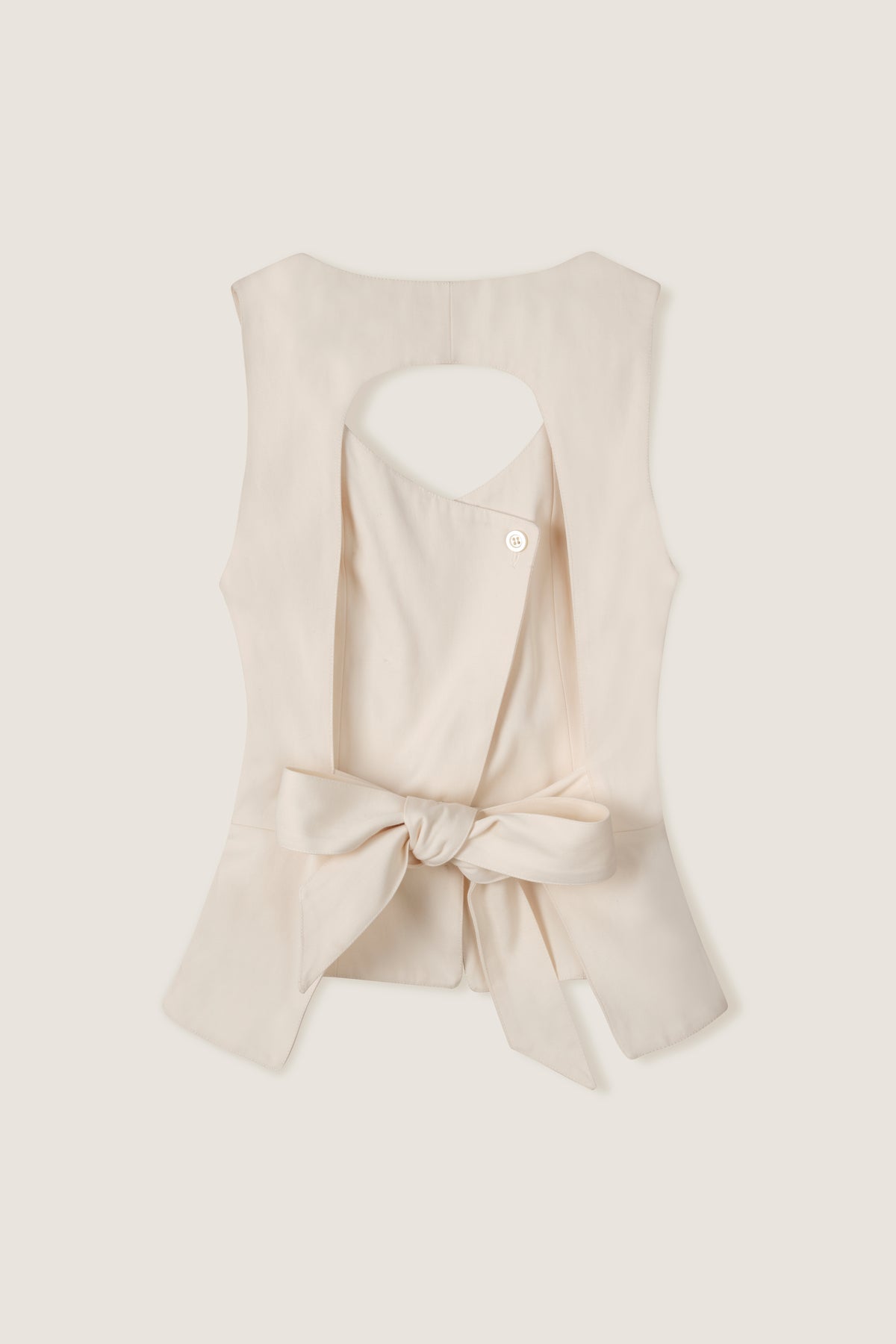 Top aderente con schiena scoperta