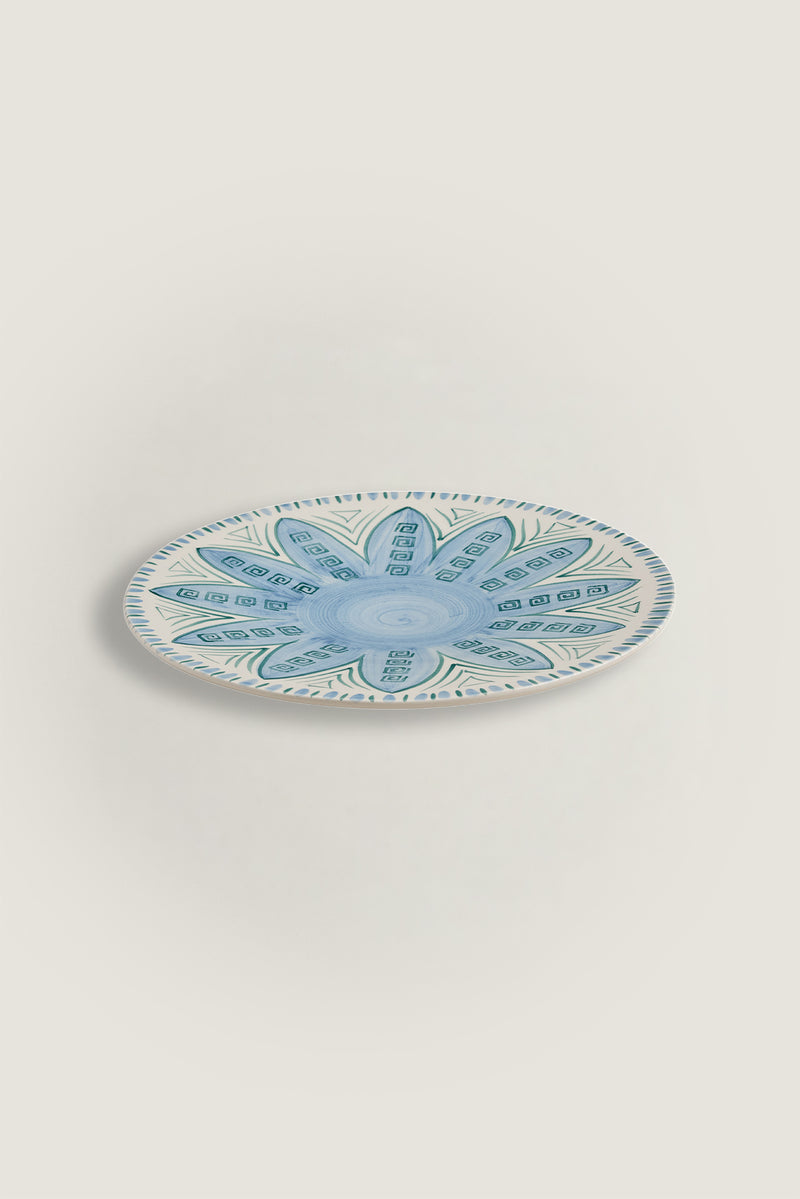 Dinner plate with floral pattern