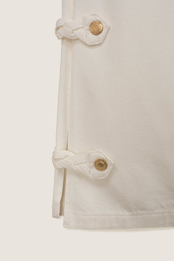 Denim à ouvertures boutonnées