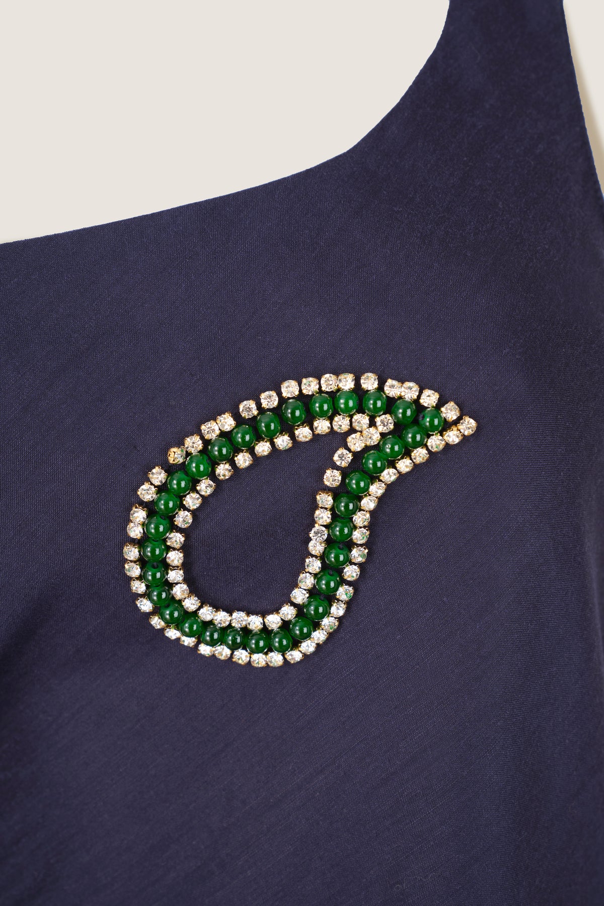 Robe longue à strass brodés
