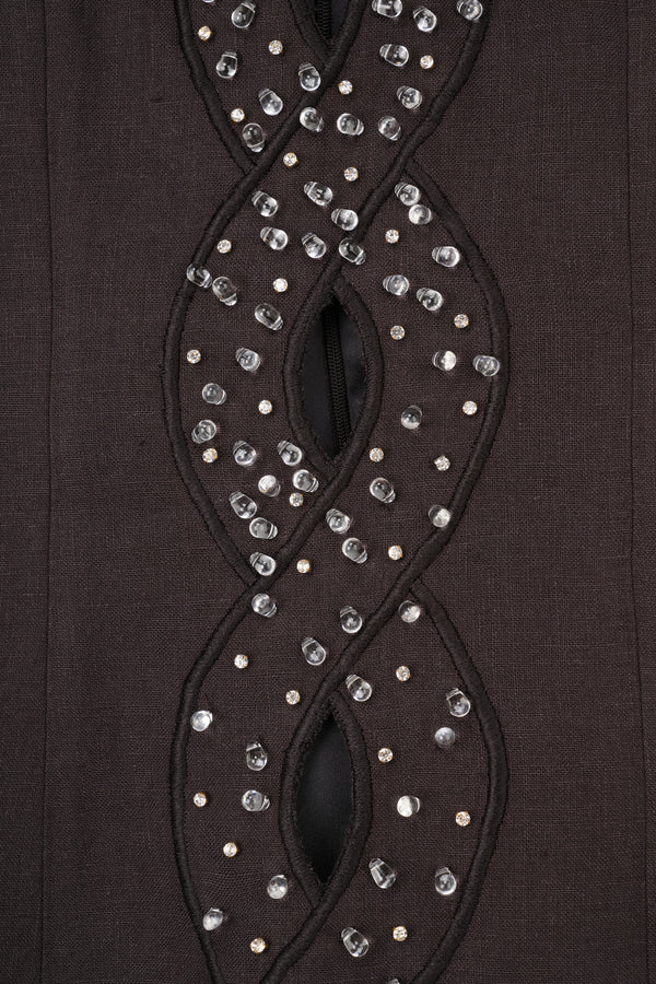 Robe courte à tresse brodée de strass