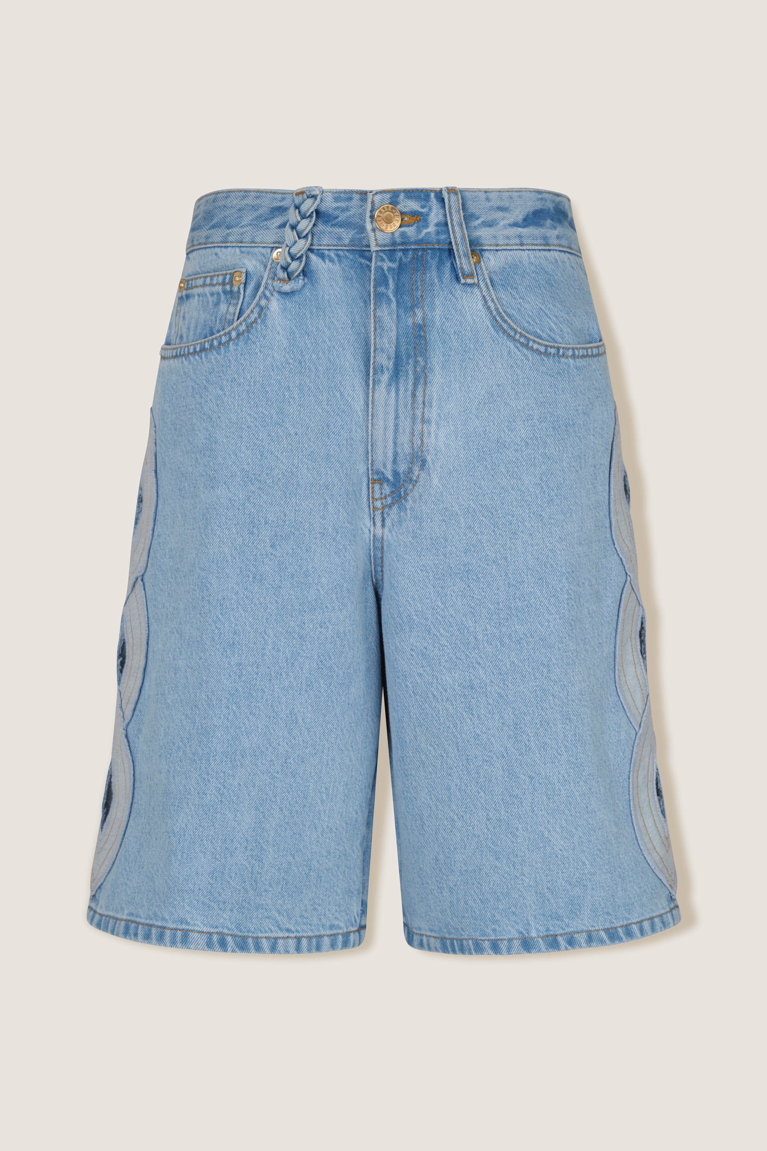 Bermuda shorts with openwork braids