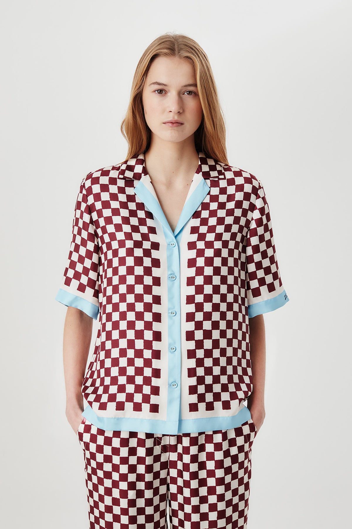 Chemise en soie à damiers