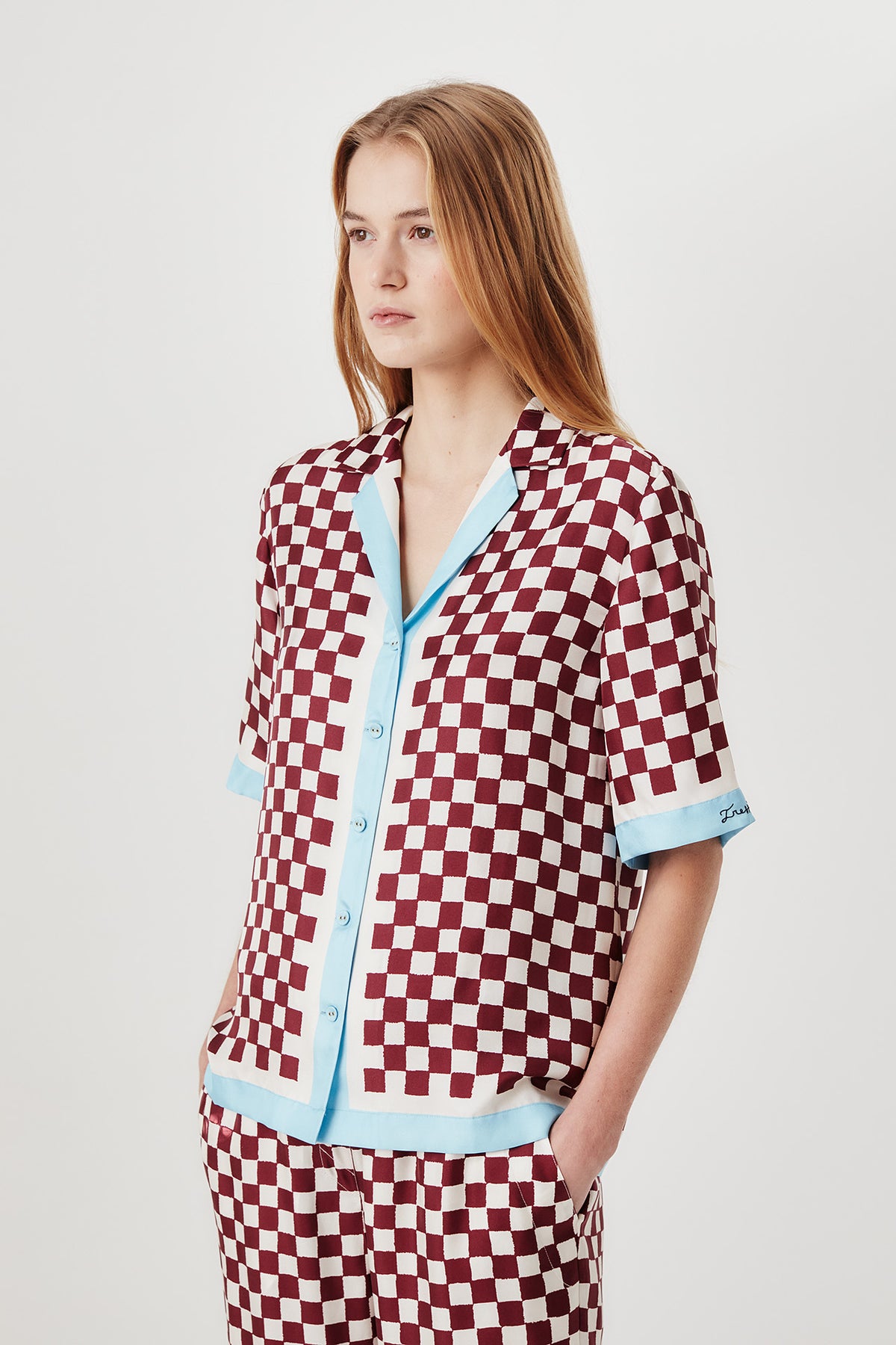 Chemise en soie à damiers