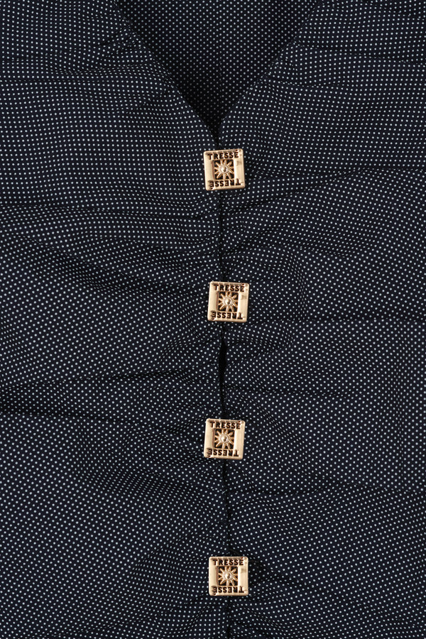 Chemise plissée à médailles carrées