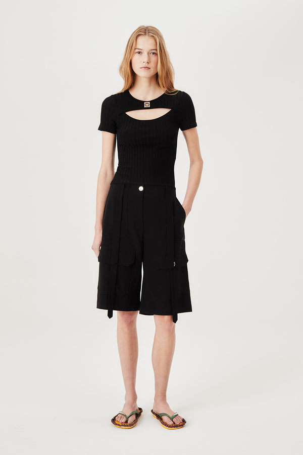 Bermuda shorts with patch pockets