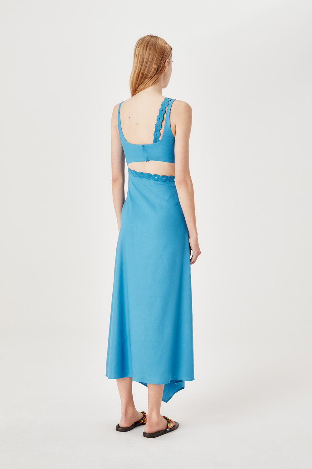 Robe longue à bretelle tresse