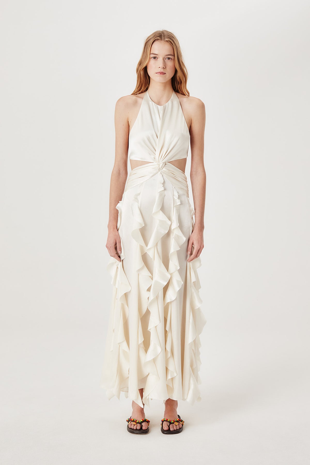 Robe dos nu à volants