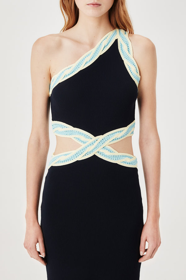 Robe longue à épaule dénudée