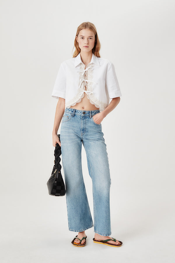 Two-material checkerboard pattern shoulder bag