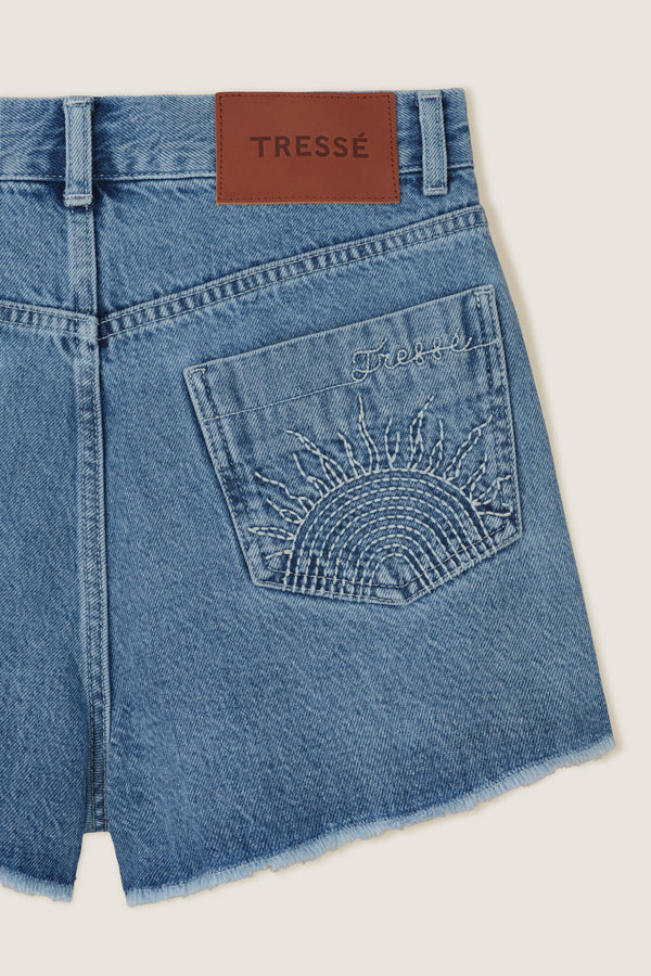 Short à poches brodées