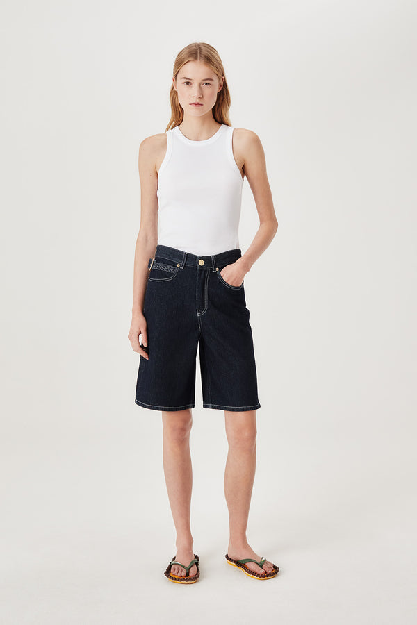 Bermuda shorts with braided details