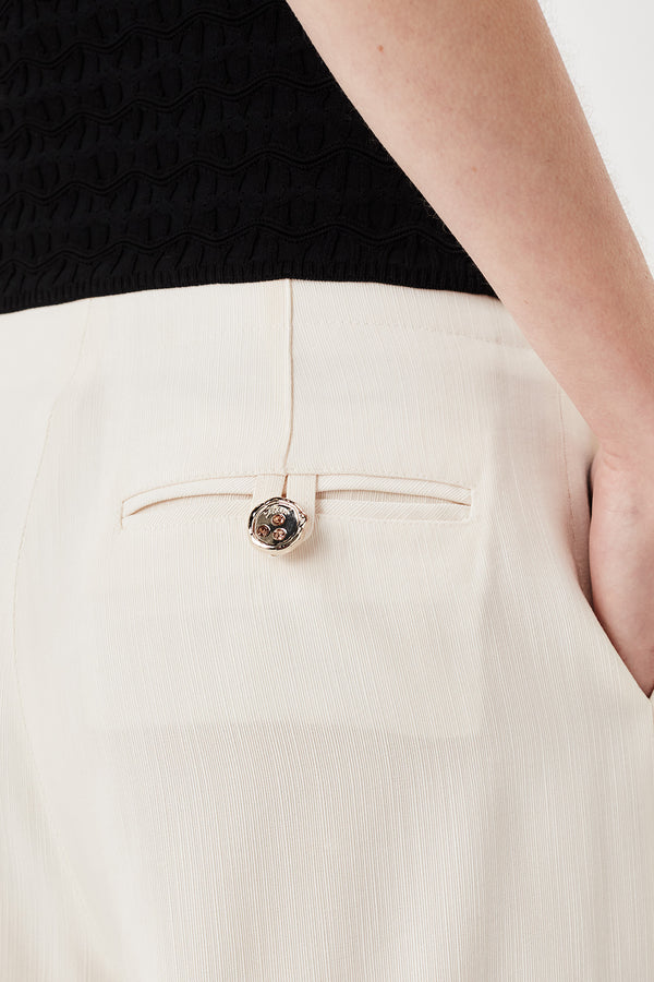 Bermuda shorts with patch pockets