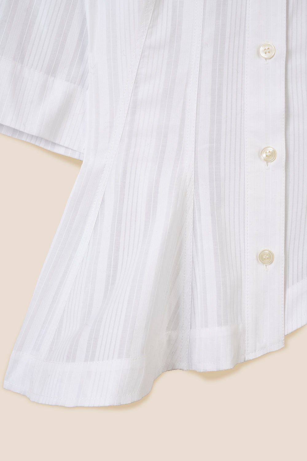 Asymmetrical cut shirt
