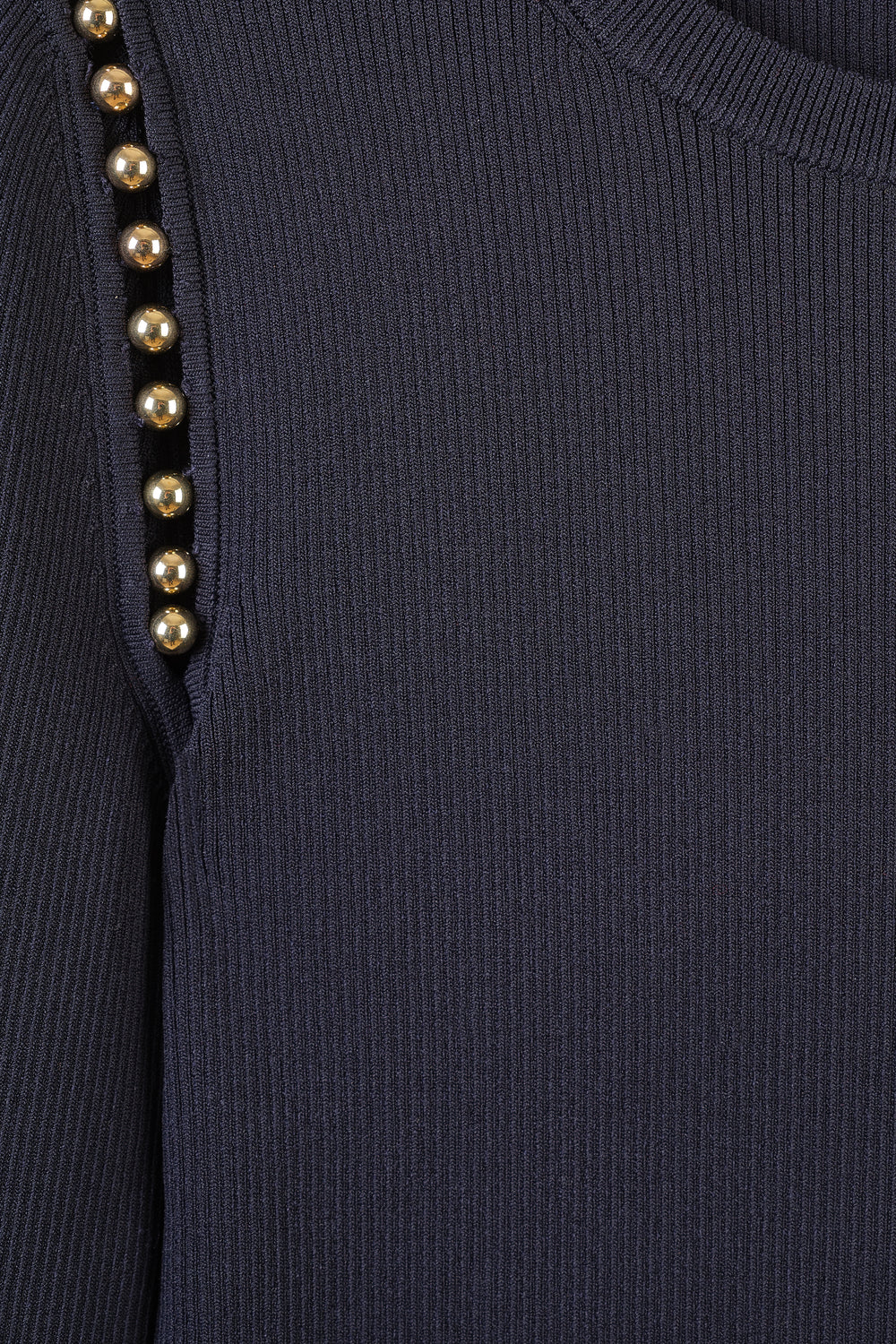 Sweater with golden beads