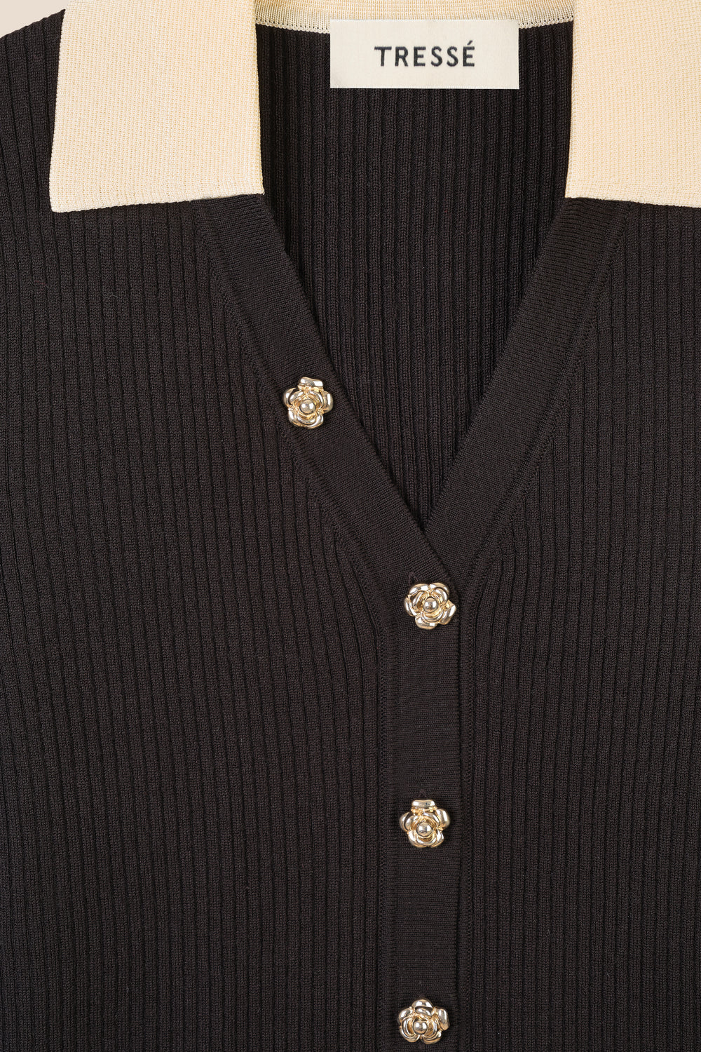 Fine two-tone knit sweater