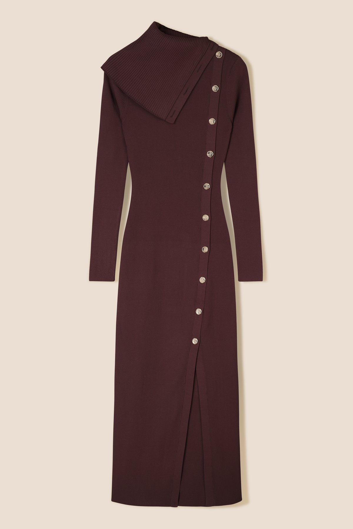 Robe longue avec col asymétrique