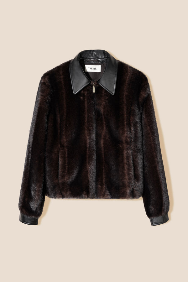 Fur with leather collar