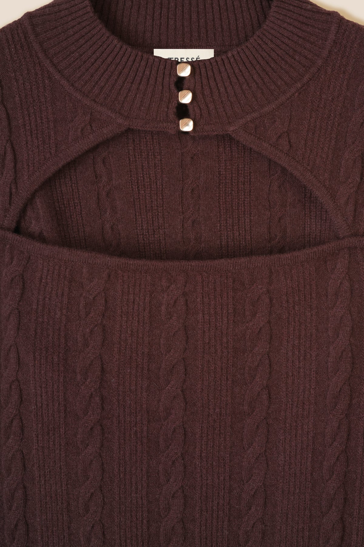 Wollpullover mit Cut-out