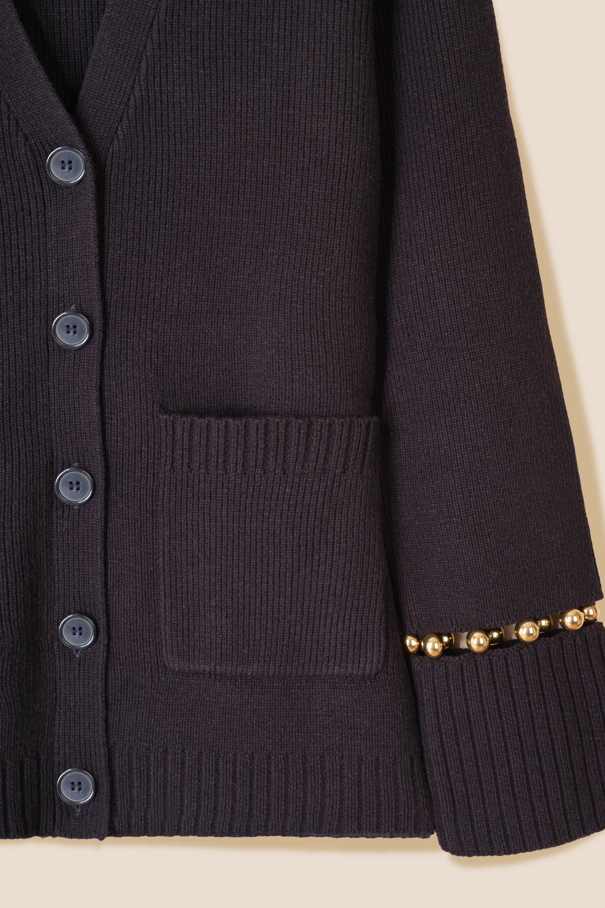 Cardigan à billes dorées