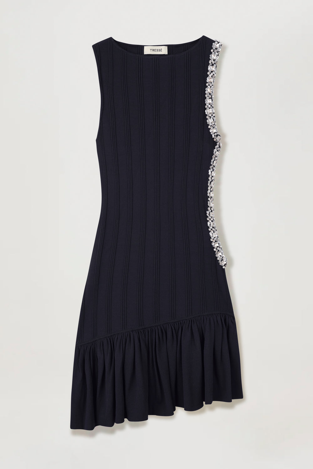 Robe en maille avec ouverture ornée de strass