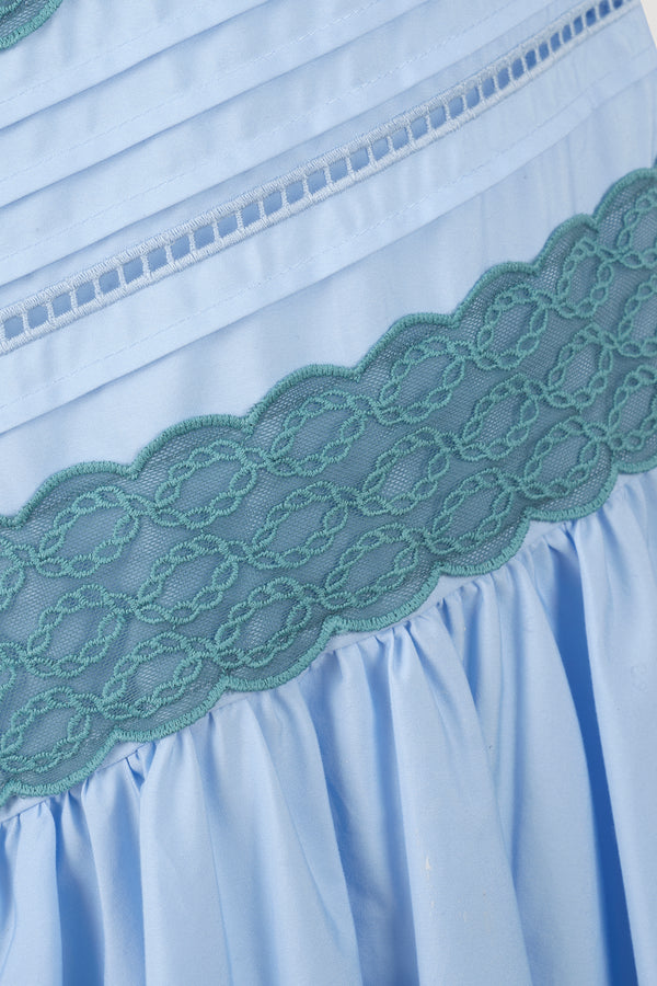 Dress with a lace insert
