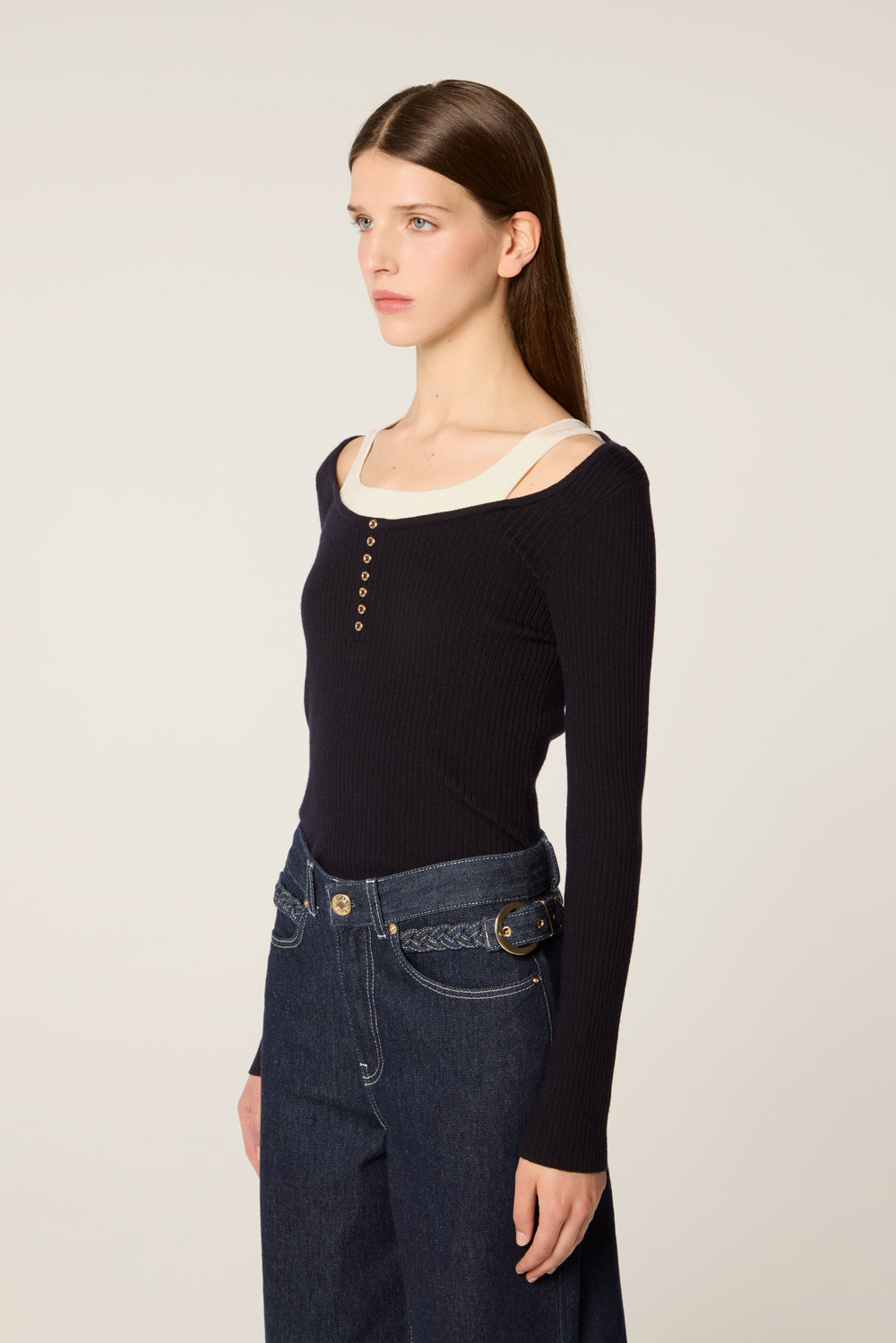 Layered-effect top