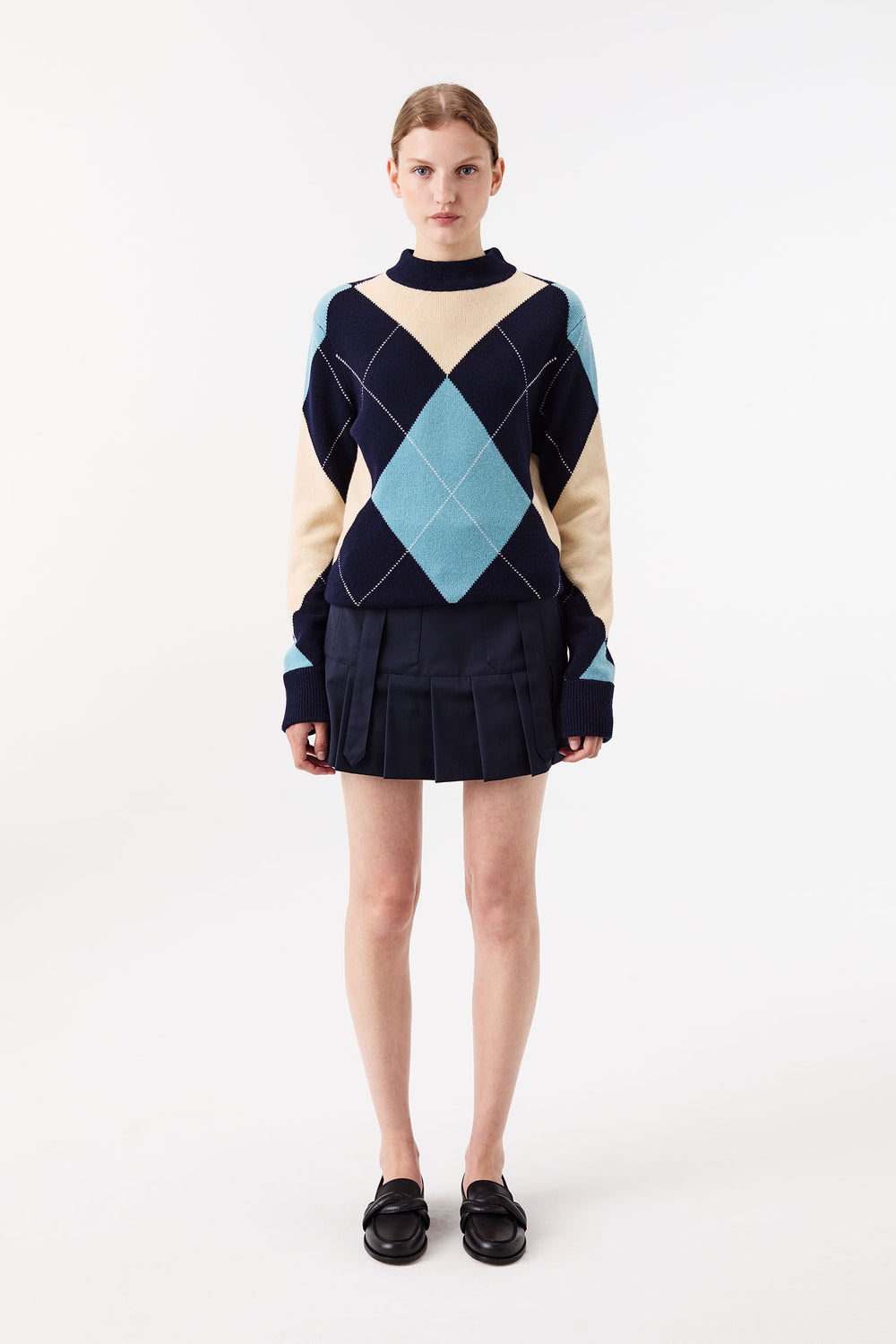 Short pleated skirt