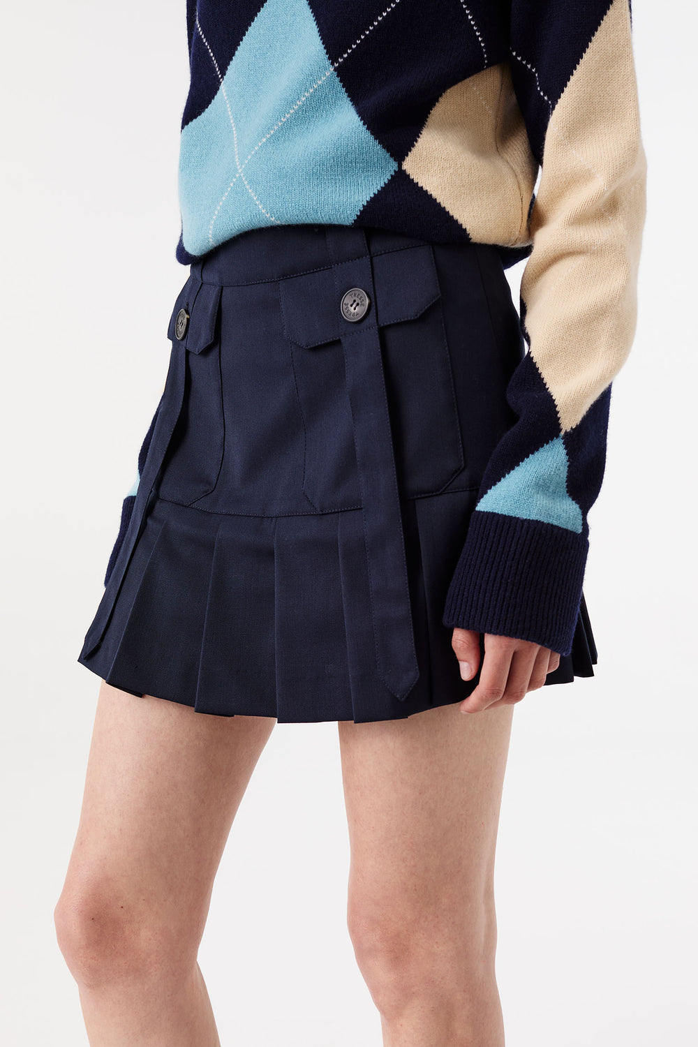 Short pleated skirt