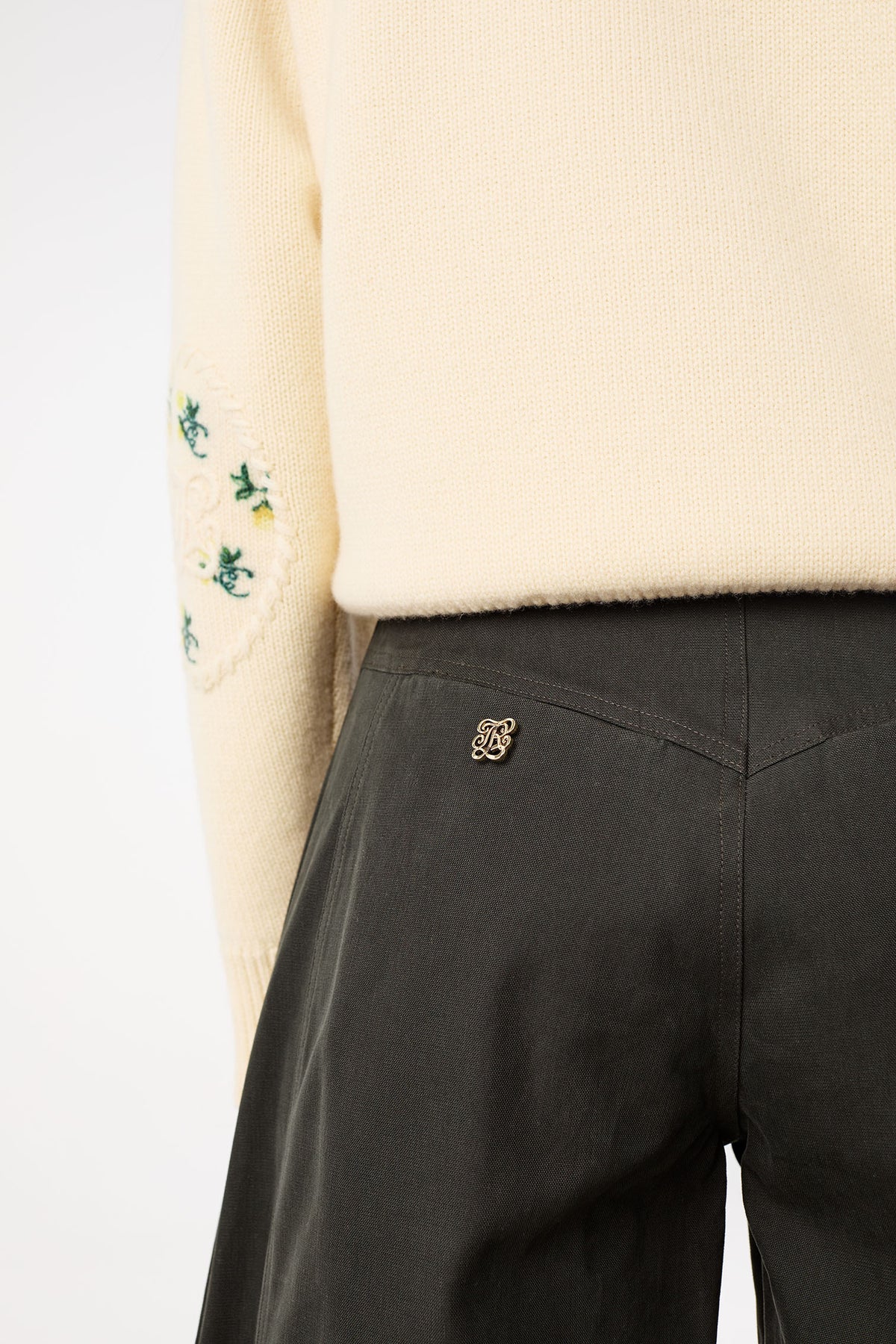 Cutout trousers