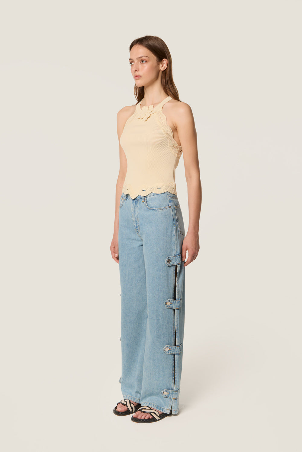 Pantalon à ouvertures boutonnées