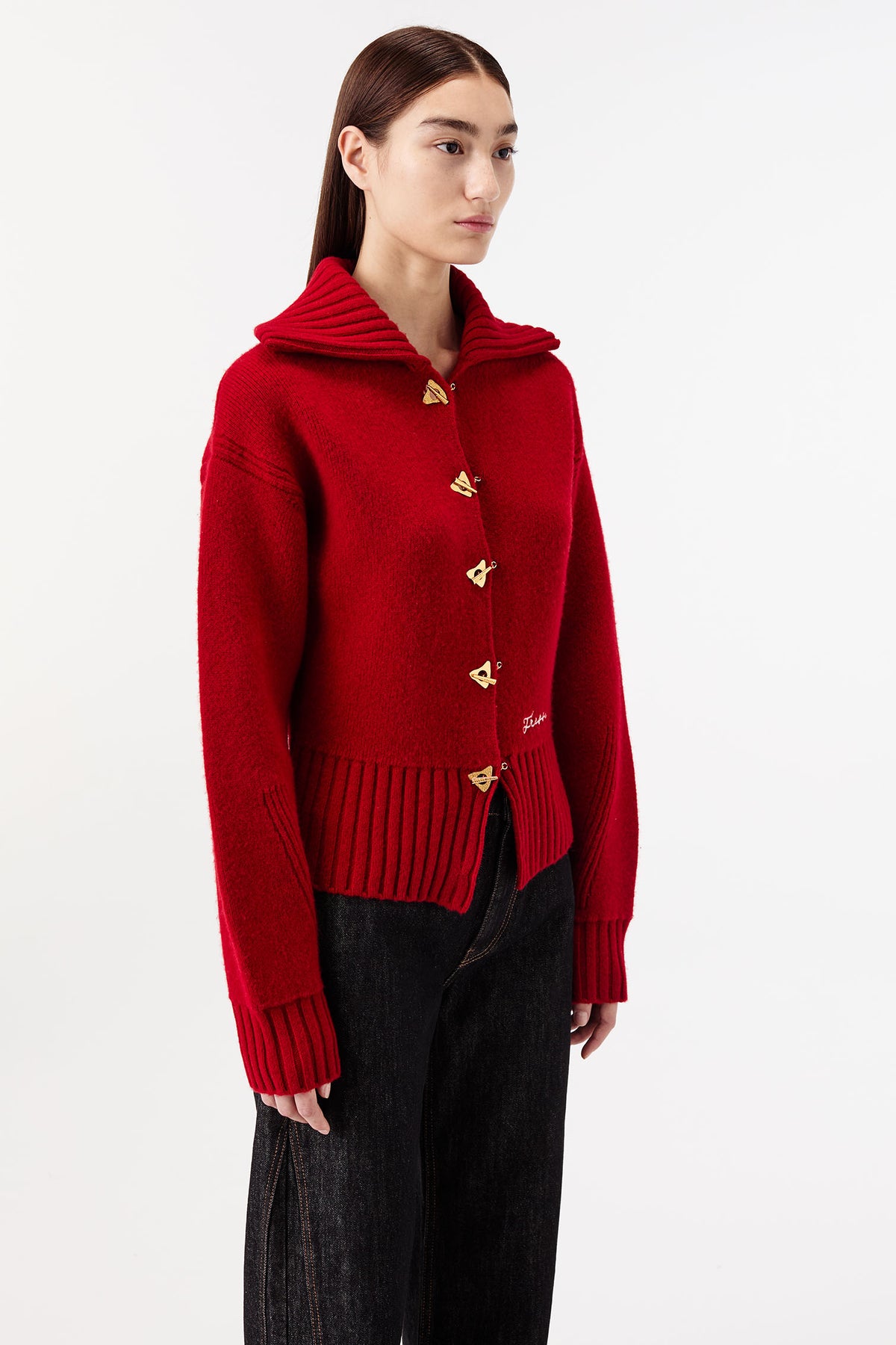 Cardigan with chain button fastening
